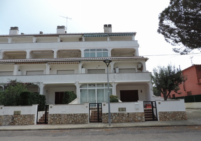Carrer Colom, 23, L'Escala, Girona