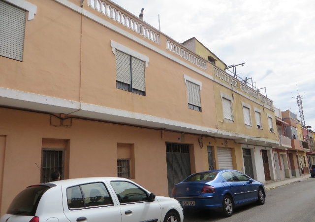 Calle Valencia, vivienda en primera planta alta única de la casa nº 86, CARCAIXENT, Valencia/València