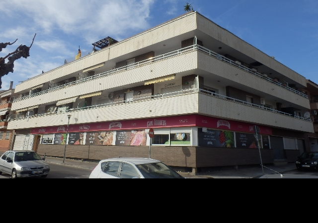 Vivienda en Planta 2ª y Altillo, señalada como puerta letra E, del edificio sito en Cubelles, urbanización Sud-Sumella, de la calle Gallifa nº 89., CUBELLES, Barcelona