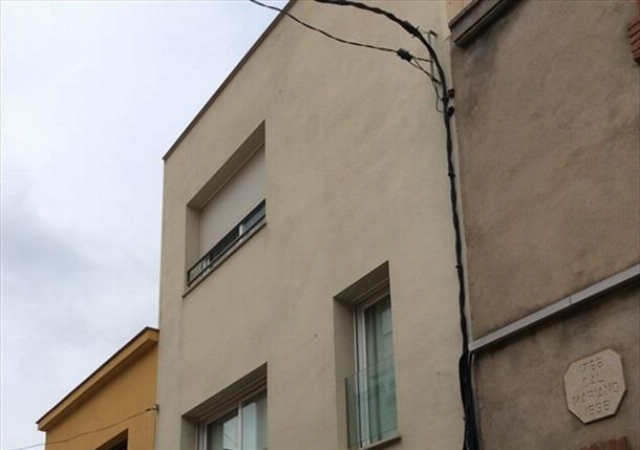 Llas plantas primera y segunda, puerta segunda, del edificio sito en Viladecavalls, con frente a la calle de Dalt, nº 36., Viladecavalls, Barcelona