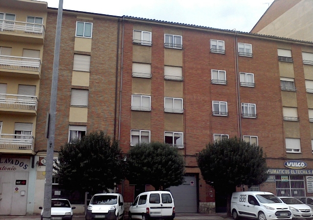 Carretera de Madrid a La Coruña, kilómetro doscientos sesenta y tres, BENAVENTE, Zamora