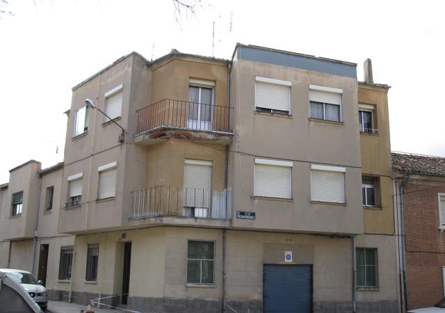 Plaza de los Deportes, planta baja, Segovia, Segovia