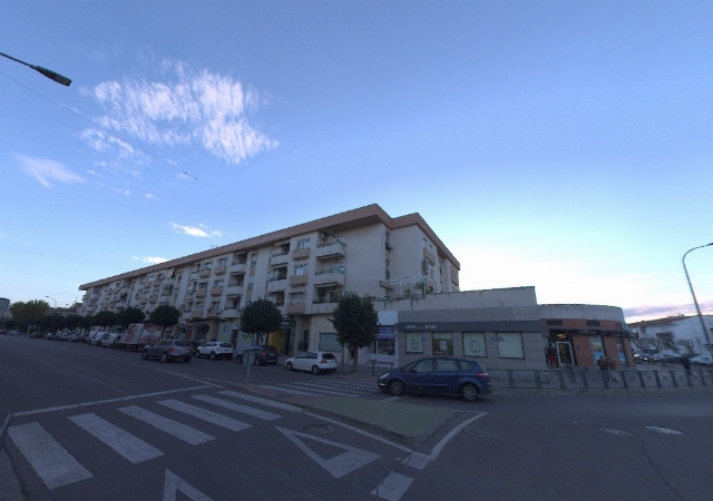 Local comercial signado en el plano comonúmeros dos, del edificio sito en Mérida, calle Jorge Guillén, sinnúmero, hoy Avenida de Lusitania., Mérida, Badajoz