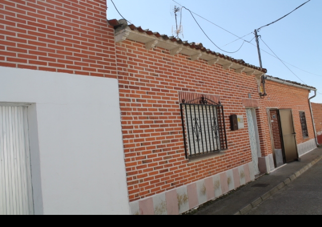 C/ HUERTAS Nº 3, MATAPOZUELOS, Valladolid