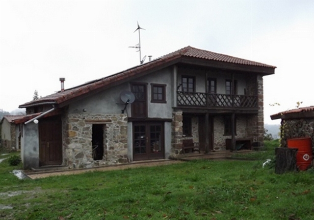 Pueblo Abajo, Pivierda, Colunga, Asturias